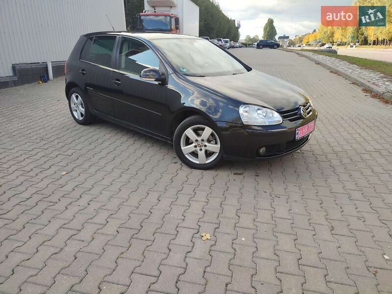 Хэтчбек Volkswagen Golf 2008 в Белой Церкви