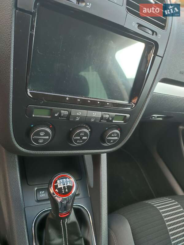 Хэтчбек Volkswagen Golf 2008 в Белой Церкви