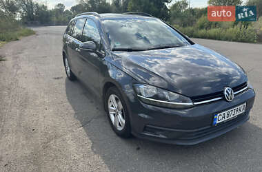 Універсал Volkswagen Golf 2017 в Черкасах