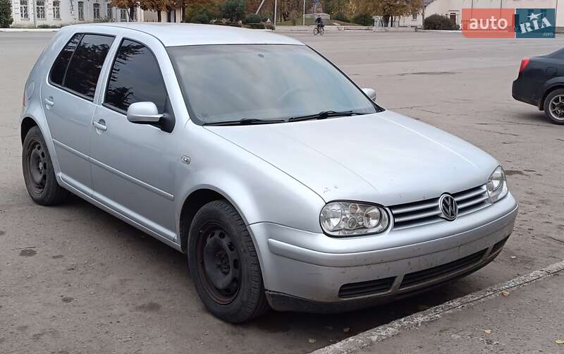 Хэтчбек Volkswagen Golf 2000 в Барвенкове фото Хэтчбек Volkswagen Golf 2000 в Барвенкове