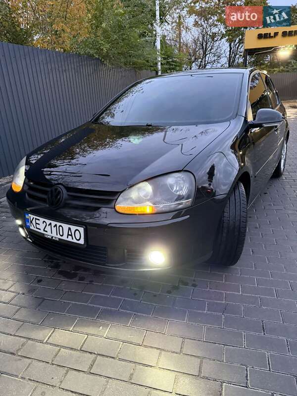 Хэтчбек Volkswagen Golf 2008 в Днепре
