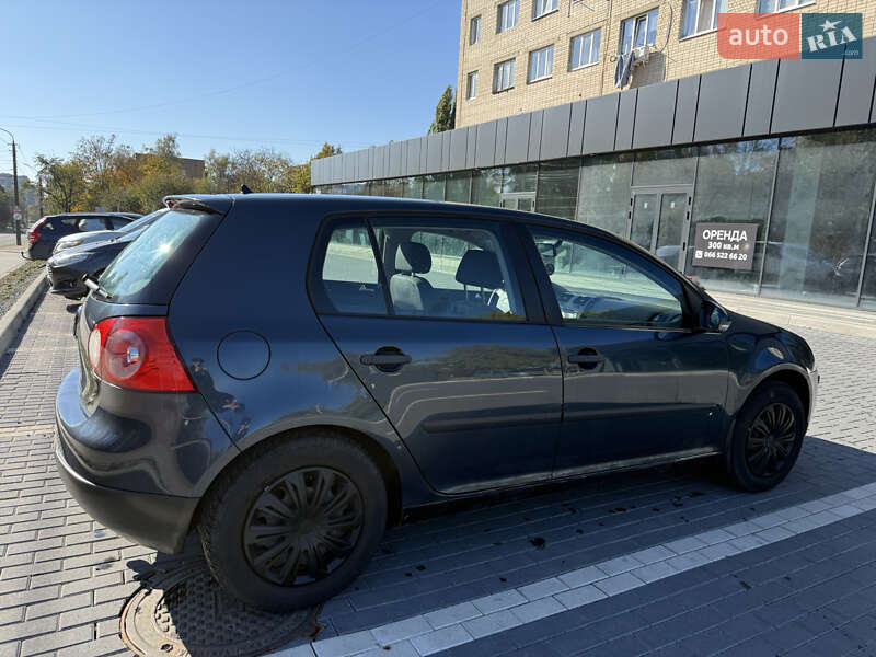 Хэтчбек Volkswagen Golf 2005 в Луцке фото 4 Хэтчбек Volkswagen Golf 2005 в Луцке