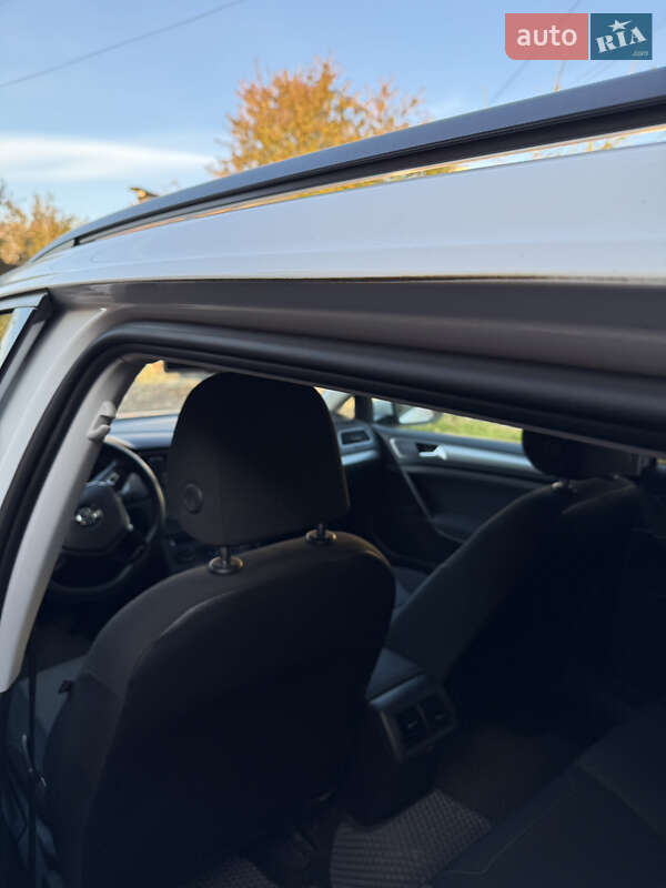 Универсал Volkswagen Golf 2014 в Львове фото 37 Универсал Volkswagen Golf 2014 в Львове