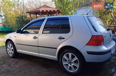 Хэтчбек Volkswagen Golf 1999 в Черновцах