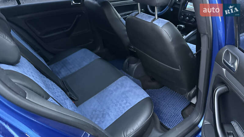 Хетчбек Volkswagen Golf 2006 в Полтаві фото 16 Хетчбек Volkswagen Golf 2006 в Полтаві