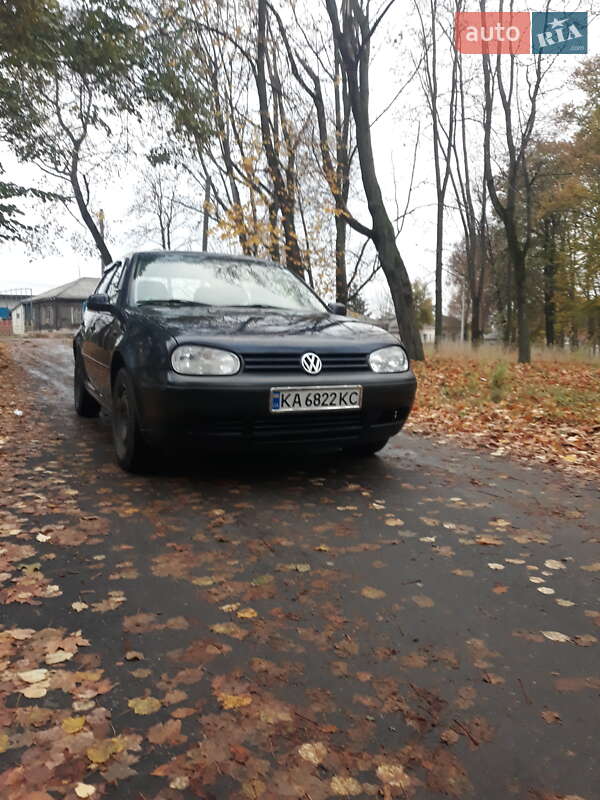 Хэтчбек Volkswagen Golf 1998 в Глухове фото Хэтчбек Volkswagen Golf 1998 в Глухове