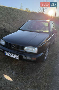 Хэтчбек Volkswagen Golf 1996 в Рогатине