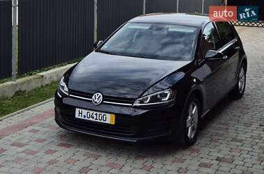 Хэтчбек Volkswagen Golf 2015 в Сваляве