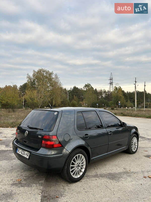 Хэтчбек Volkswagen Golf 2000 в Вараше фото 6 Хэтчбек Volkswagen Golf 2000 в Вараше