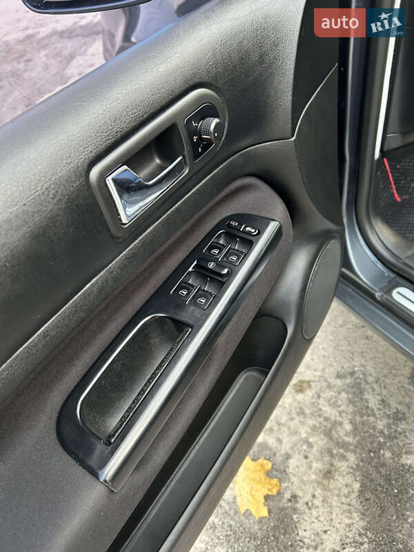 Хэтчбек Volkswagen Golf 2000 в Вараше фото 23 Хэтчбек Volkswagen Golf 2000 в Вараше