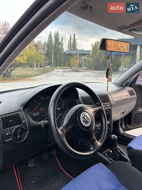 Хэтчбек Volkswagen Golf 2000 в Вараше фото 20 Хэтчбек Volkswagen Golf 2000 в Вараше