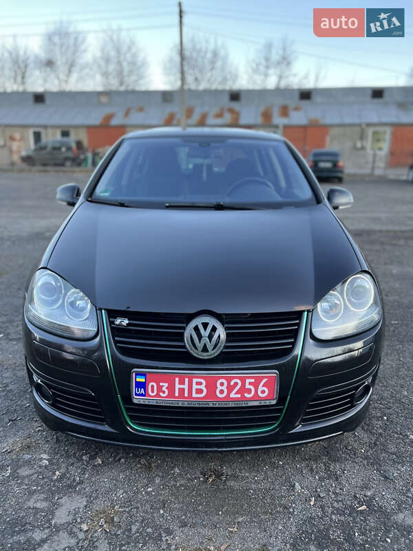 Хетчбек Volkswagen Golf 2008 в Рівному