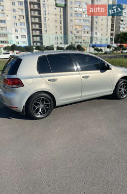 Хетчбек Volkswagen Golf 2011 в Харкові
