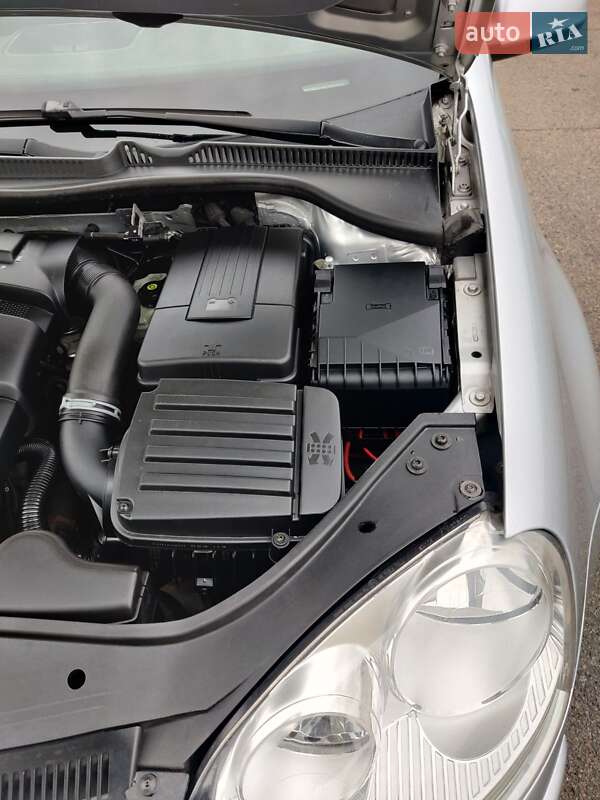 Хэтчбек Volkswagen Golf 2008 в Нежине