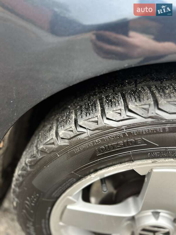 Хэтчбек Volkswagen Golf 2012 в Харькове