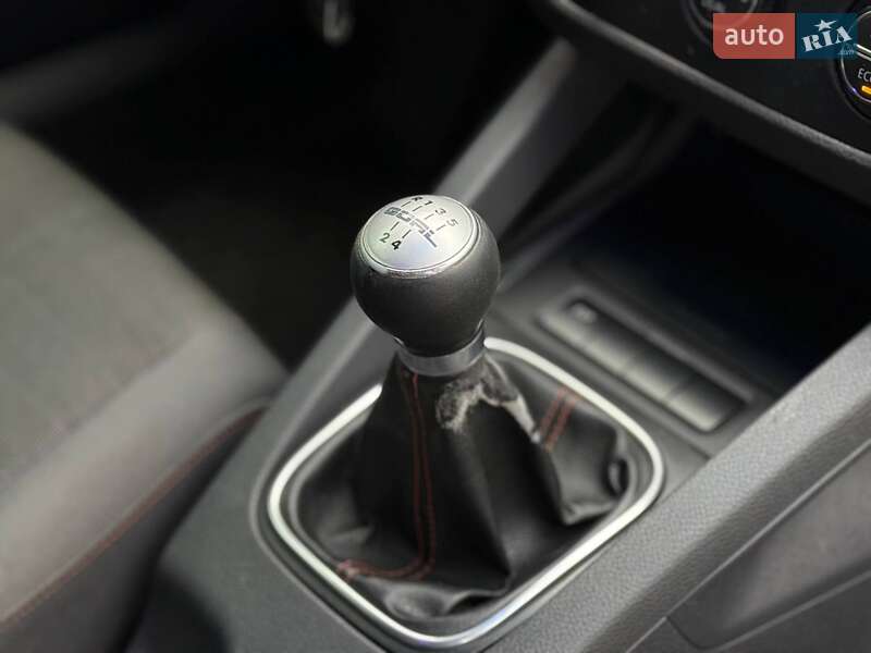 Хэтчбек Volkswagen Golf 2006 в Киеве фото 22 Хэтчбек Volkswagen Golf 2006 в Киеве