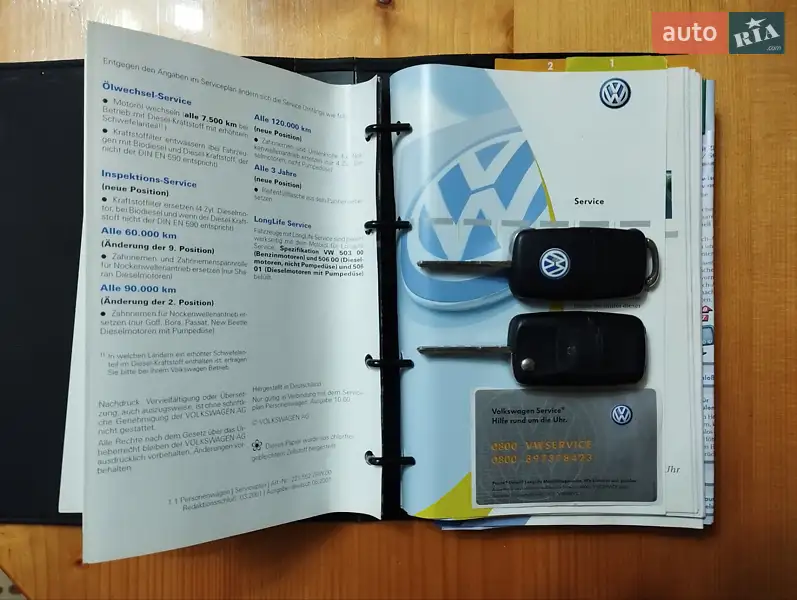 Хэтчбек Volkswagen Golf 2001 в Кутах документ