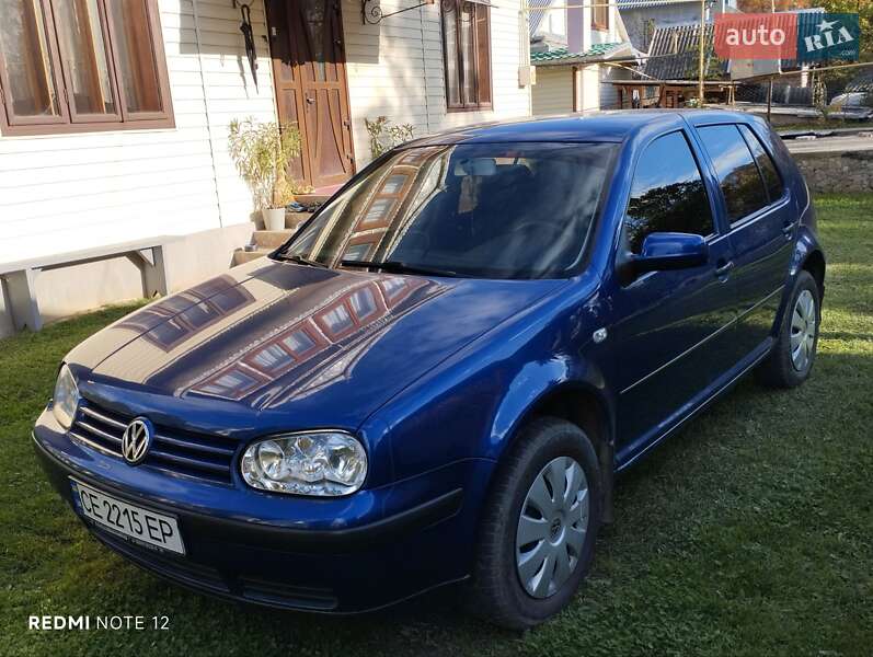 Хэтчбек Volkswagen Golf 2001 в Кутах