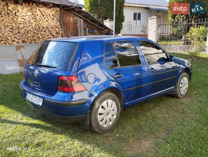 Хэтчбек Volkswagen Golf 2001 в Кутах