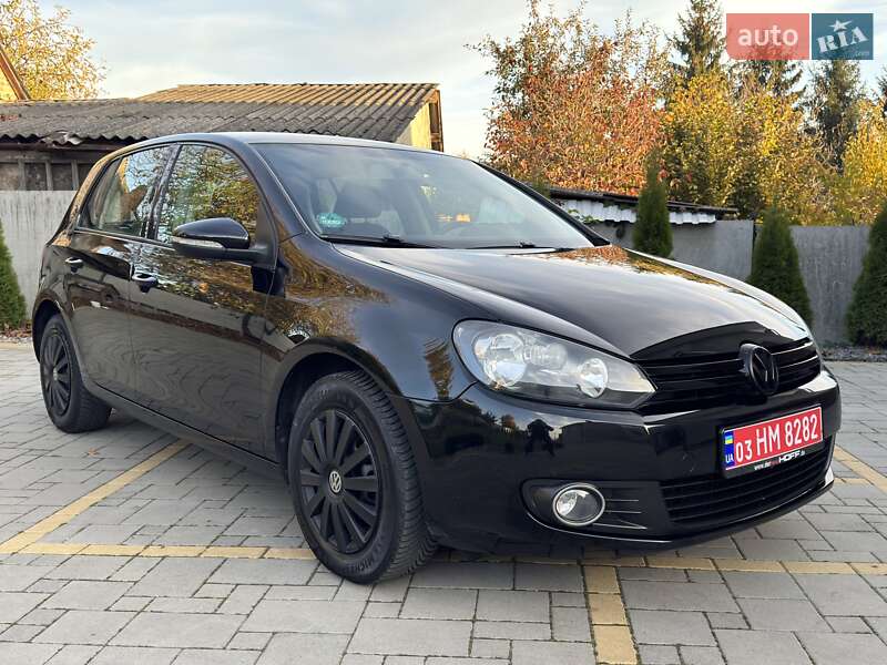 Хэтчбек Volkswagen Golf 2009 в Нововолынске