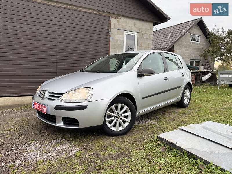 Хэтчбек Volkswagen Golf 2008 в 