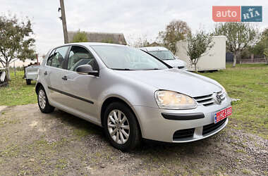 Хэтчбек Volkswagen Golf 2008 в 