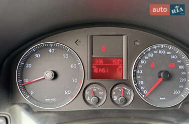 Хэтчбек Volkswagen Golf 2008 в 