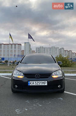 Хэтчбек Volkswagen Golf 2008 в Киеве