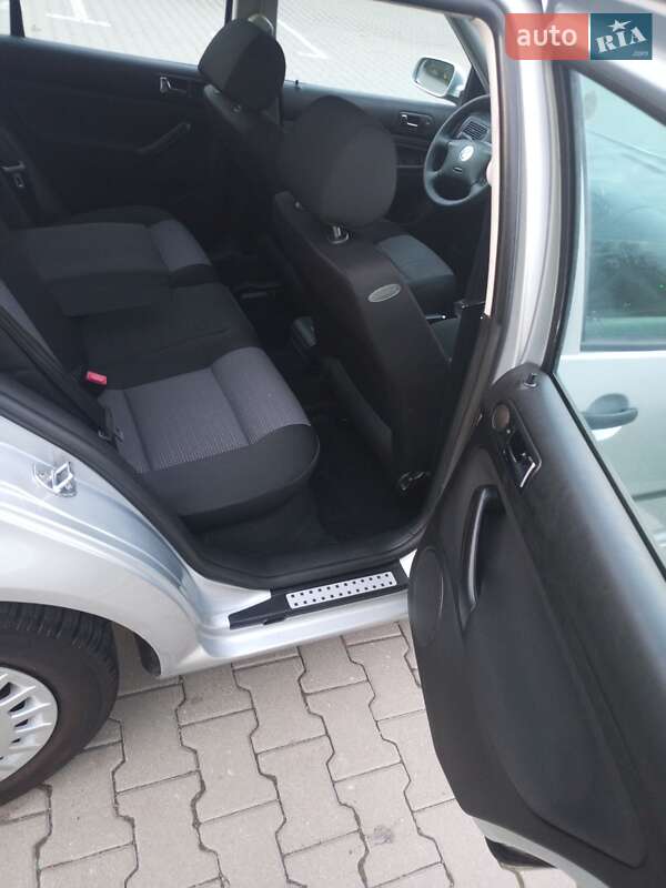 Хетчбек Volkswagen Golf 2002 в Запоріжжі фото 27 Хетчбек Volkswagen Golf 2002 в Запоріжжі
