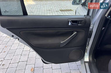 Универсал Volkswagen Golf 2002 в  фото 21 Универсал Volkswagen Golf 2002 в