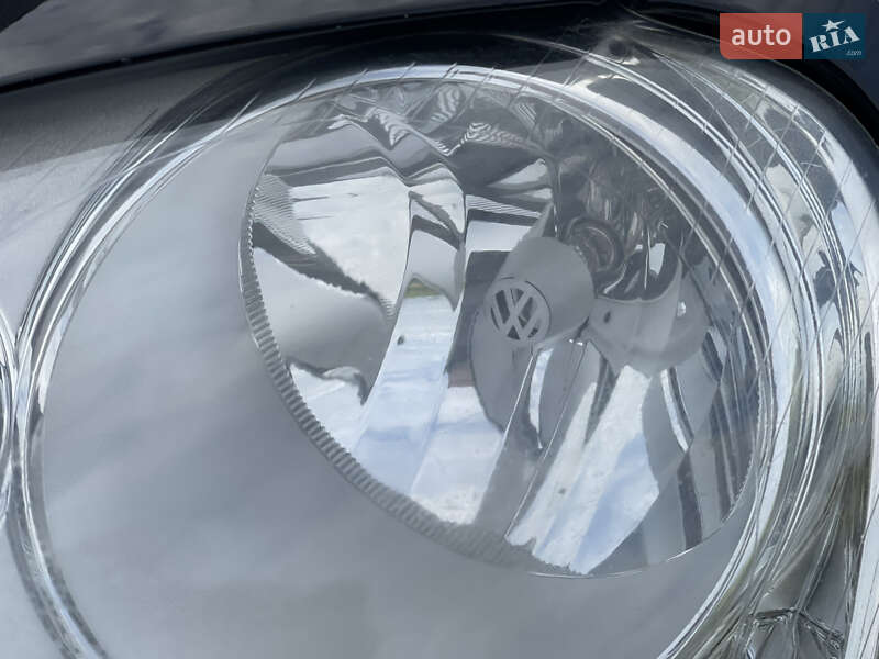 Хетчбек Volkswagen Golf 2008 в Рівному