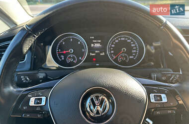 Универсал Volkswagen Golf 2016 в 