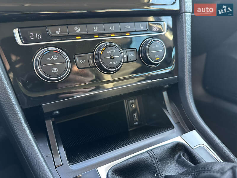 Универсал Volkswagen Golf 2016 в Лопатине фото 61 Универсал Volkswagen Golf 2016 в Лопатине