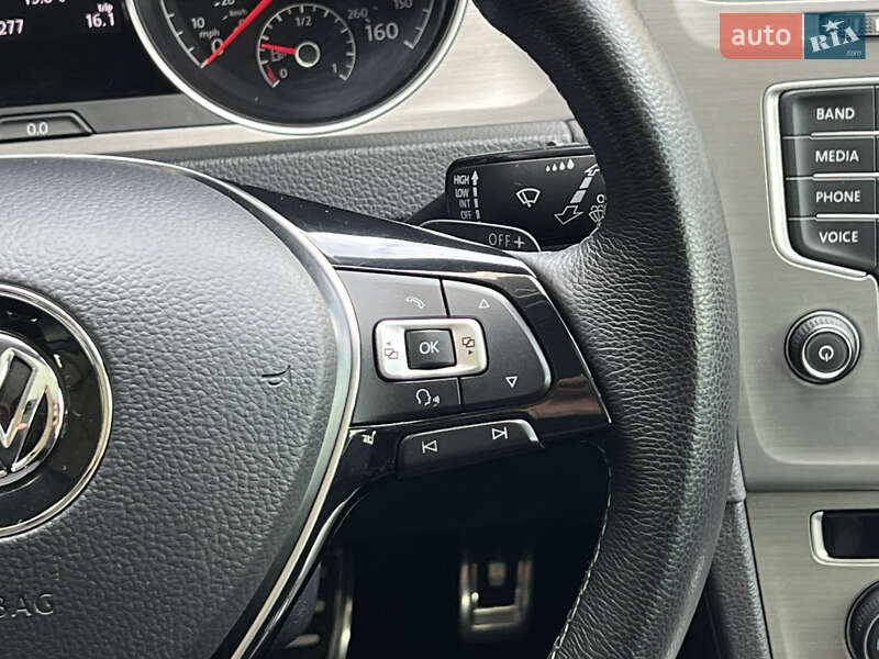 Хетчбек Volkswagen Golf 2015 в Києві фото 40 Хетчбек Volkswagen Golf 2015 в Києві