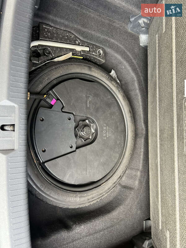 Хетчбек Volkswagen Golf 2015 в Києві фото 50 Хетчбек Volkswagen Golf 2015 в Києві