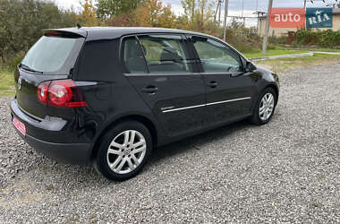 Хэтчбек Volkswagen Golf 2008 в 