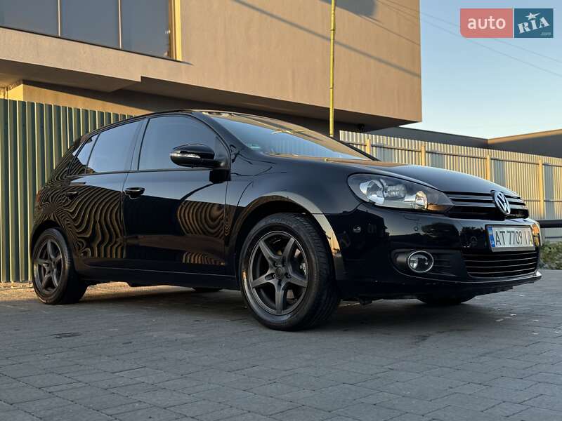 Хетчбек Volkswagen Golf 2010 в Мукачевому