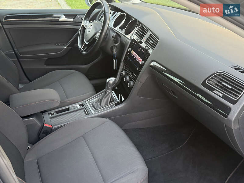 Универсал Volkswagen Golf 2017 в Стрые фото 50 Универсал Volkswagen Golf 2017 в Стрые