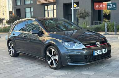 Хетчбек Volkswagen Golf 2014 в Києві