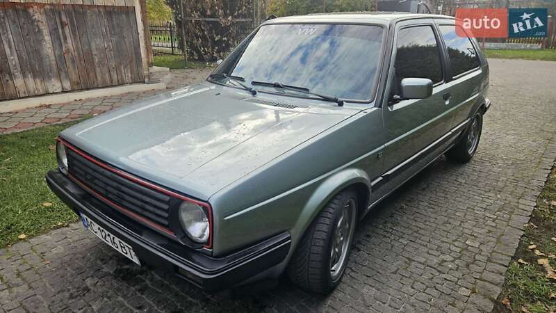 Хэтчбек Volkswagen Golf 1987 в Сосновке