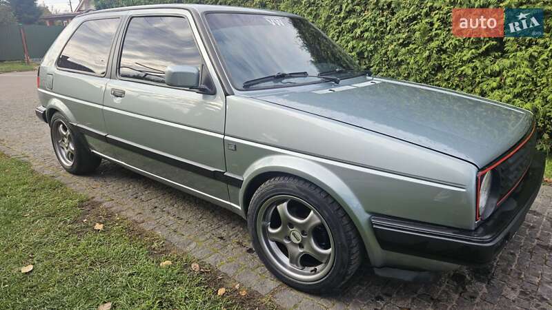 Хэтчбек Volkswagen Golf 1987 в Сосновке