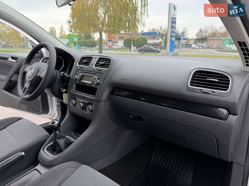 Хэтчбек Volkswagen Golf 2009 в Лубнах фото 30 Хэтчбек Volkswagen Golf 2009 в Лубнах