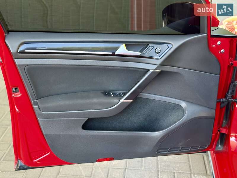 Хэтчбек Volkswagen Golf 2017 в Днепре фото 18 Хэтчбек Volkswagen Golf 2017 в Днепре
