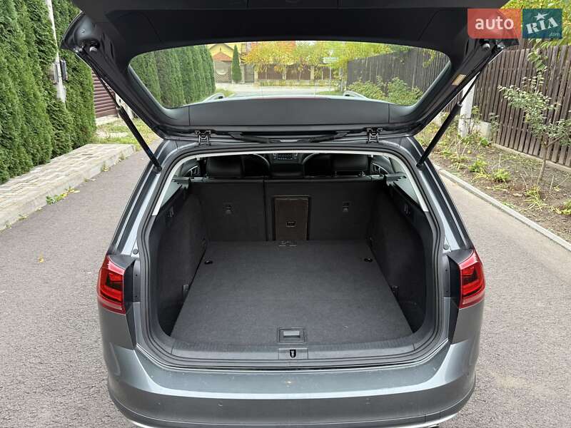 Універсал Volkswagen Golf 2016 в Києві