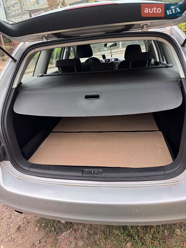 Универсал Volkswagen Golf 2009 в Николаеве