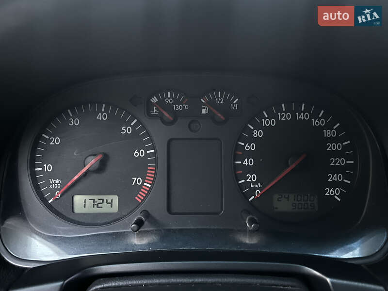 Хэтчбек Volkswagen Golf 2003 в Харькове фото 25 Хэтчбек Volkswagen Golf 2003 в Харькове