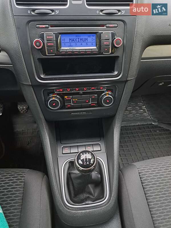 Універсал Volkswagen Golf 2009 в Нетішині