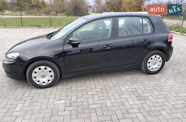 Хэтчбек Volkswagen Golf 2009 в 