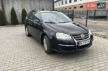 Универсал Volkswagen Golf 2009 в Березному