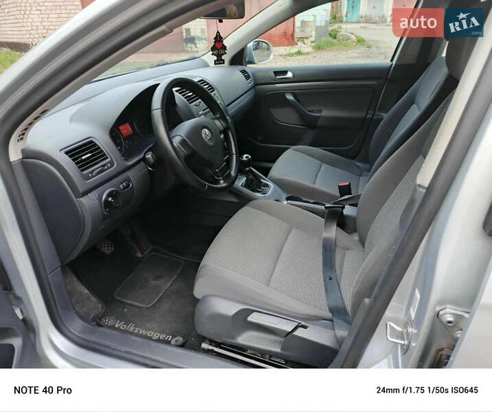 Универсал Volkswagen Golf 2008 в Чернигове